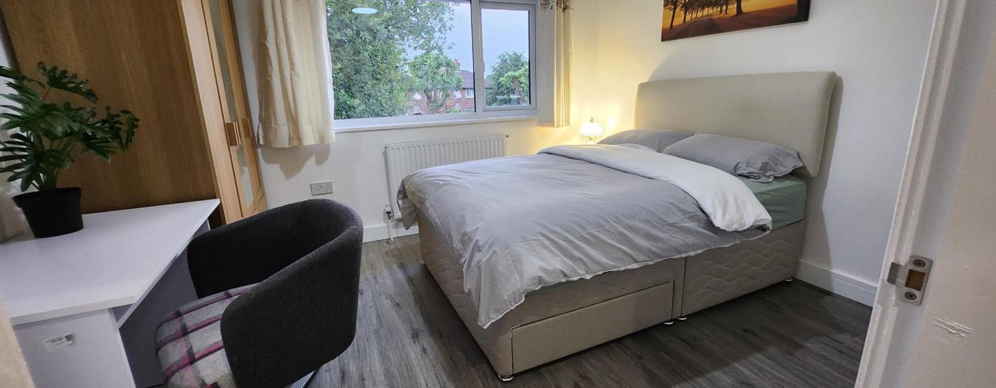 White House Ensuite Double Bedroom วอร์ริงตัน ภายนอก รูปภาพ